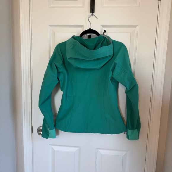 Arc'teryx Gamma LT Hoody Jacket, XS - Picture 2 of 5